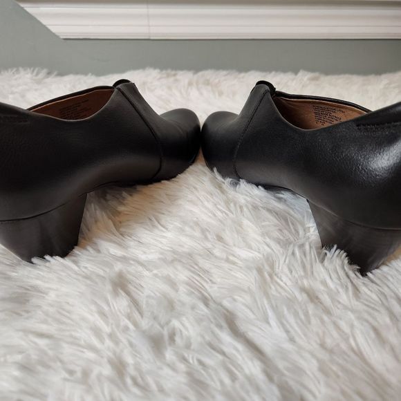 TAOS Shoe Bootie, sz. 7 - Picture 6 of 6